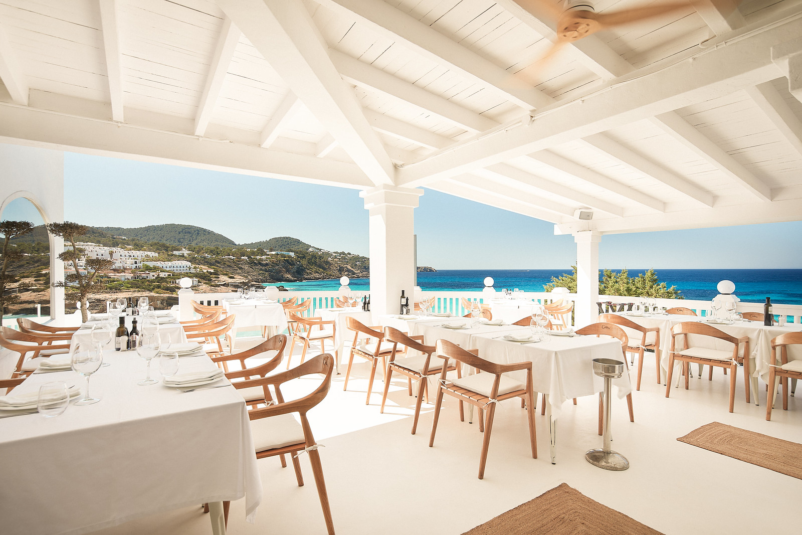 White Ibiza Beach Restaurants Guide: Cotton Beach Club