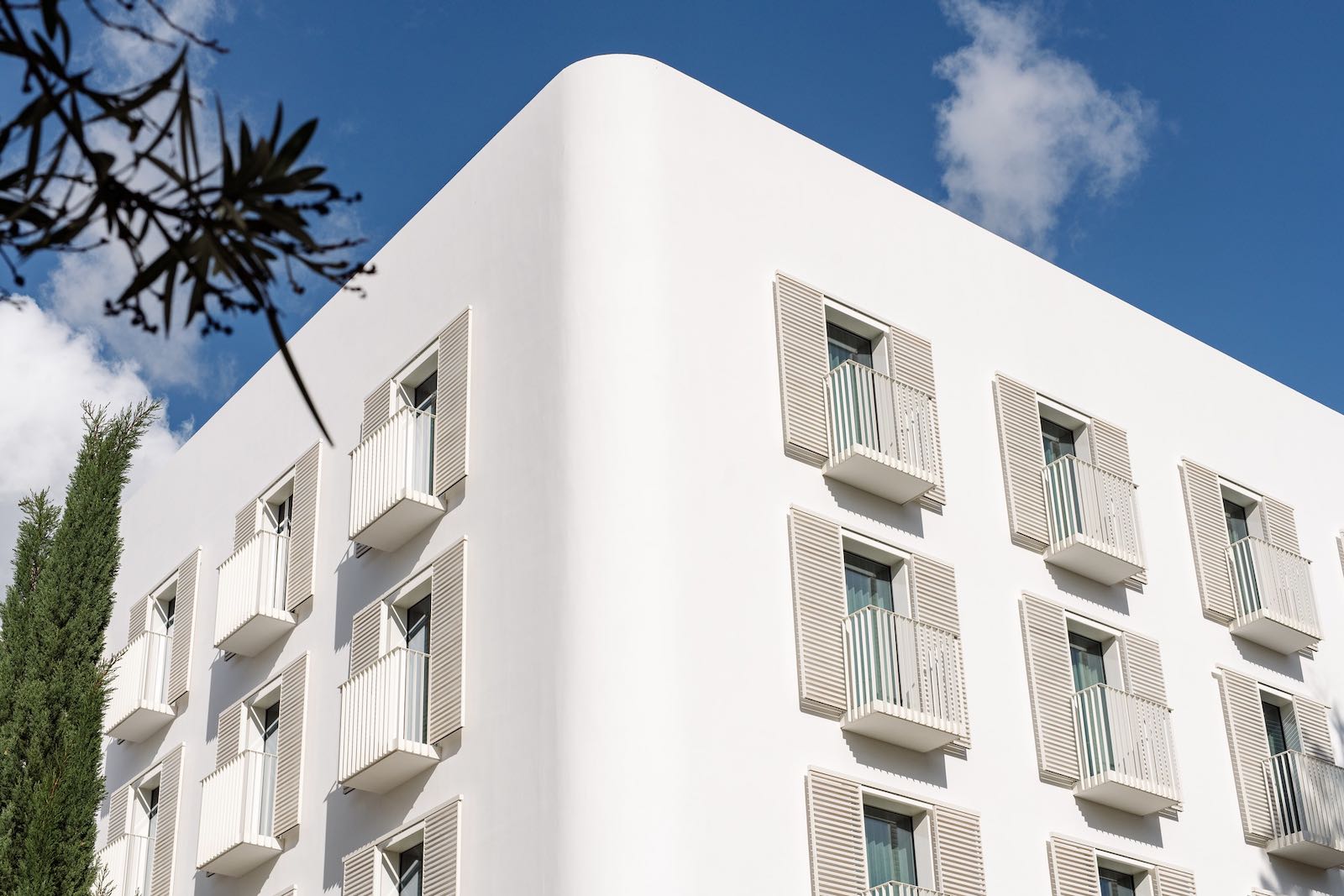 White Ibiza Boutique Hotels Guide: The Standard, ibiza