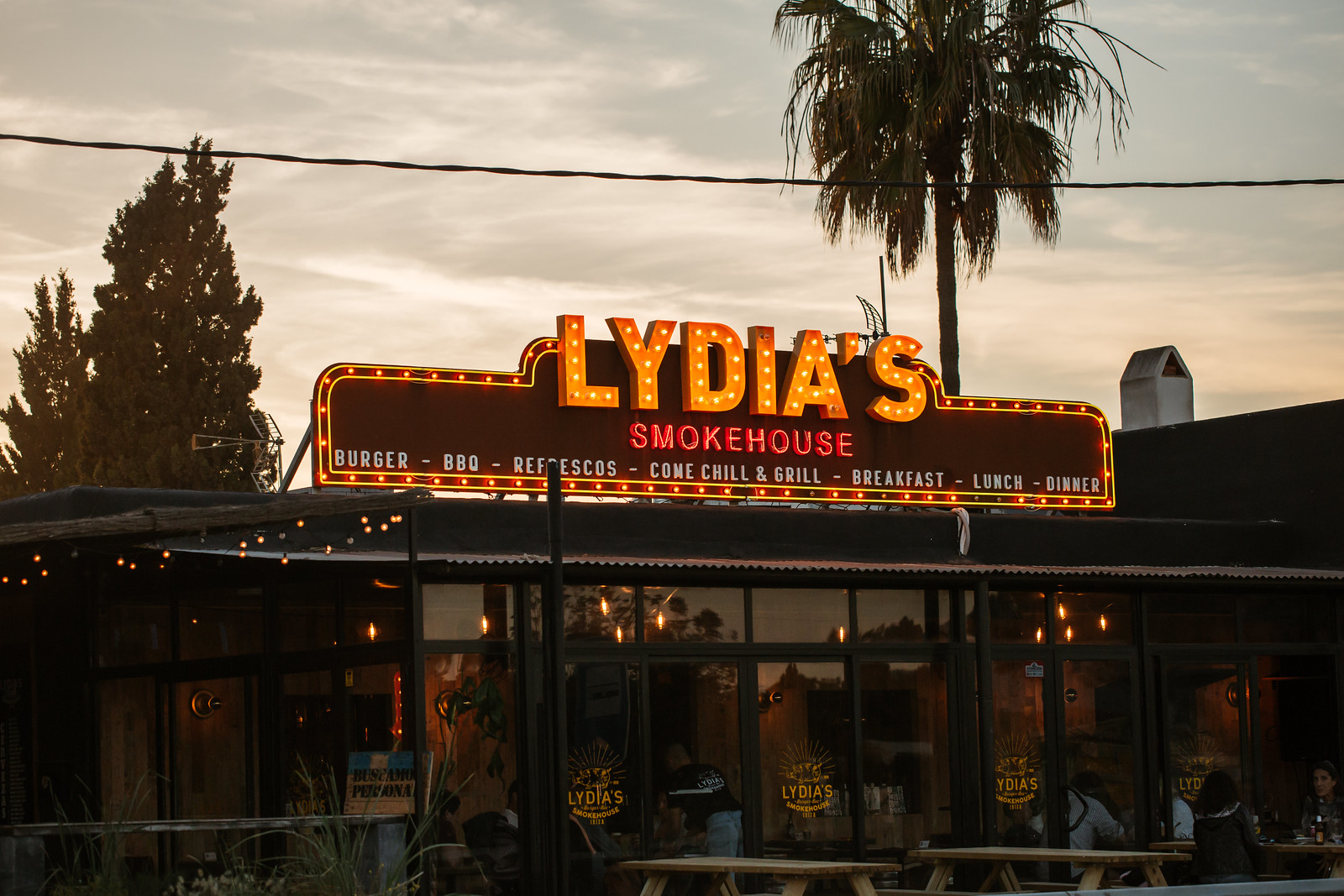 White Ibiza Casual Dining Guide: Lydia's Smokehouse